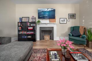 Chapel Hill Roots - Northside Historic Home - 9