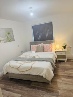 Bright Double Room with parking Near the Beach - Weston-super-Mare - 8