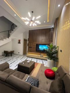 Furnished 4 bedroom duplex - 4