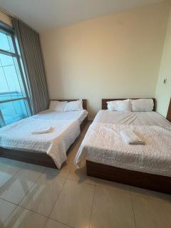 Luxury Sea View Apartment, Sunset Views - Ajman - 8
