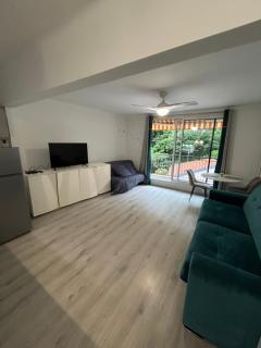 Grand Studio Lumineux et Fonctionnel 4 couchages Gare routière - Menton - 0