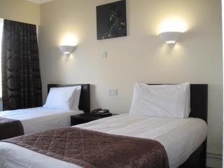 Riverside Hotel - Warwick - 4