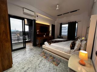 Gojura Lodge - - 7