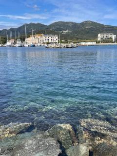Cap Corse, face à la mer et port paisible - 9