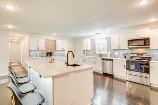 Yard with Patio Family-Friendly Home in Lamar! - Lamar - 9