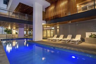 Spacious 2Bed Apartment plus Nook with River View - Brisbane - 2