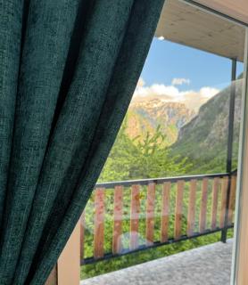 Thethi Paradise Hotel & Restaurant - 1