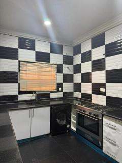 Modern 4-Bedroom Duplex Designed for peace and comfort - Kubwa - 5