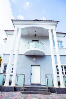 Modern 4-Bedroom Duplex Designed for peace and comfort - Kubwa - 2