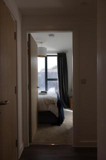 Modern and Spacious Serviced Apartments 1BD & 2BD for 4 and 6 people - Exmouth - 0