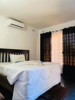 The Fox 24 One Lodge - Lusaka - 5