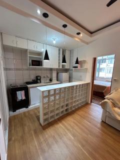 5 min da Praia! 2 Quartos Copacabana - 5