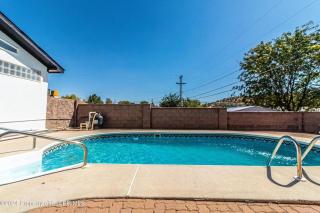 4-Bedroom Retreat with Pool - 2