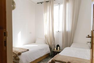 Desert Surf Hostel - Free Morning Yoga & Surf Adventures - Tamraght Ouzdar - 5