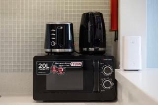 Bay's Edge, Luxury Canal View 2BR in Business Bay - 2