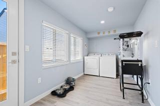 Garibaldi 10 | Modern | Dog Friendly Getaway - Garibaldi - 5