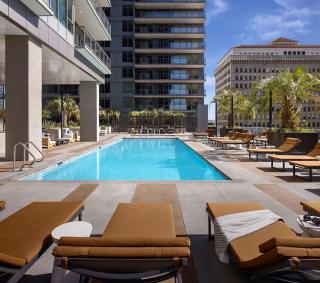 NEW Downtown Luxe King Suite with Sauna & Pool Access - San Diego - 3