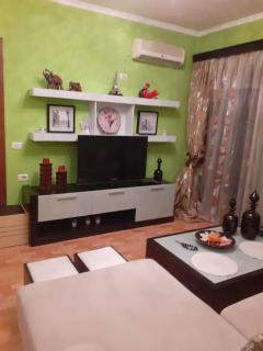 Iliana Home Apartment - Tirana - 0
