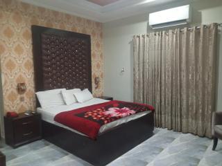 Hotel A S R Lounge Multan - 0