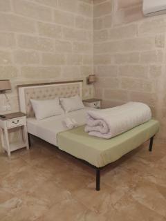 St Joseph Building Central Rooms - Hamrun - 1