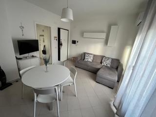 Fiocco's Home, Two-room apartment in the center of Quartu - Quartu SantʼElena - 3