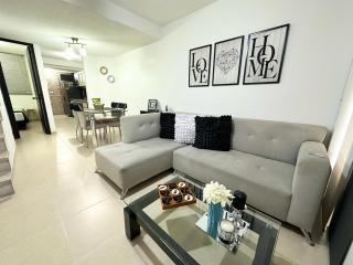 Beautiful house with a pool in Pereira - 0
