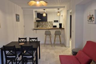 Charming 42m With Terrace In The City Center - Saint-Tropez - 0