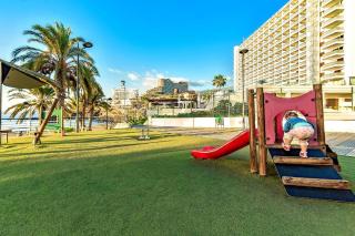 Beachside Apartment Just 20 Meters from the Sand - - 5
