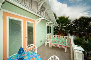 Angie's Place - Bradenton Beach - 3