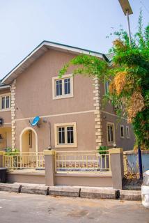 DEE&DEE HOMEs - Port Harcourt - 2