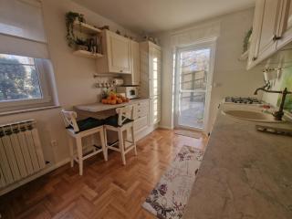 Cozy Apartment with garden and parking, near Center - Zagreb - 1