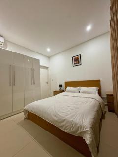 Cozy 2-Bedroom in Prime Location - Accra - 6