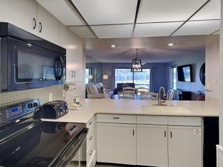 Edgewater Villa #901 - 3