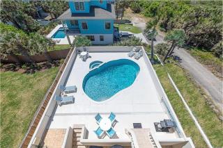 Luxury 6-Bedroom Oceanfront Home with Private Pool - 0