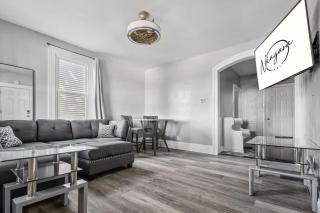 BIG 5BR Home-Walk to Niagara Falls & Aquarium - Niagara Falls - 2