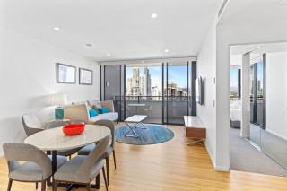 High Level 1 Bedroom Apartment in Paradise - Gold Coast - 5