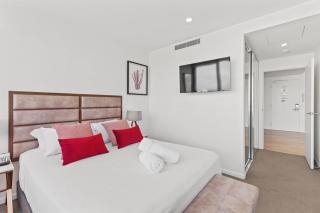 Views over Surfers Paradise 1 Bedroom Apartment - Gold Coast - 3