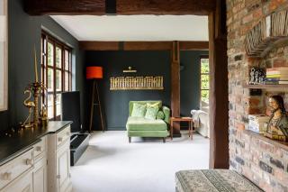 Kelowna - Sussex 5-bed house - Burgess Hill - 2