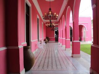 2BR 19th Century Colonial Hacienda Downtown Merida - Mérida - 9