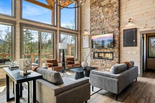 Chalet Bellemont View Heated Swim Spa Game Room - 1