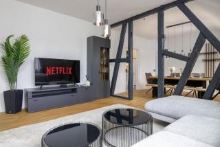 K&M Luxurious - Workstation - Top floor - Wiesbaden - 0