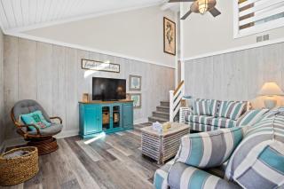 Pineapple Paradise - Private Pool, Crows Nest, 2 minutes to beach - Ocean Isle Beach - 1