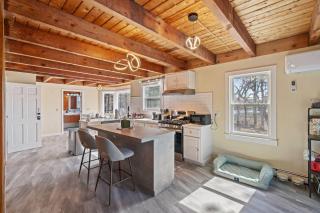 Cozy Riverfront Stay in Wareham - Wareham - 6