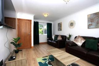 Spacious Retreat for Groups in Fantastic Location - 9