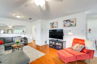7 Mi to Dtwn San Antonio Charming Home with Yard - San Antonio - 6