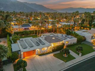 Oasis Del Sol by Rather Be Properties - Palm Springs - 8