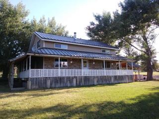 The Ranch House Retreat - Alton - 0