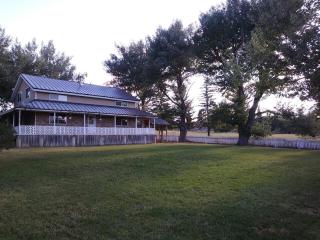 The Ranch House Retreat - Alton - 7