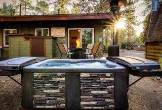 Sugar Pine Escape w Hot-Tub & Forest Backyard! - Sugarloaf - 4