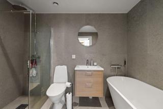 Townhouse with Jacuzzi - - 2